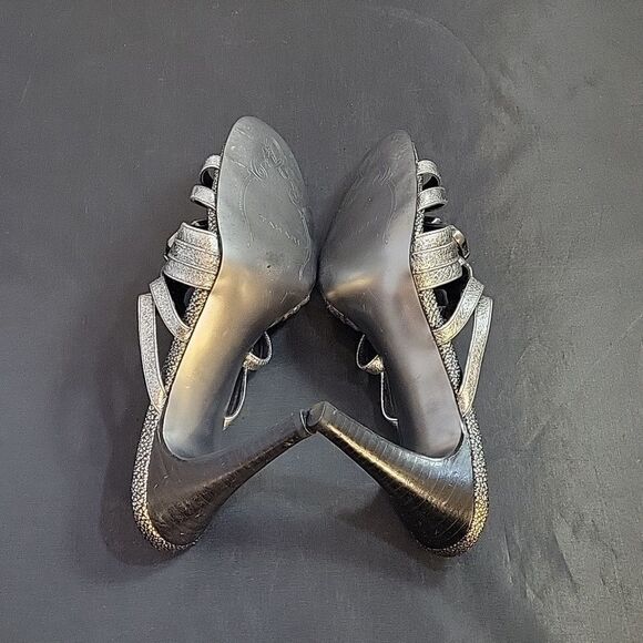 TAHARI SHIRLYN MULTI-STRAP ROUND TOE HIGH HEEL STILETTOS SLIDES PUMP - Picture 8 of 13